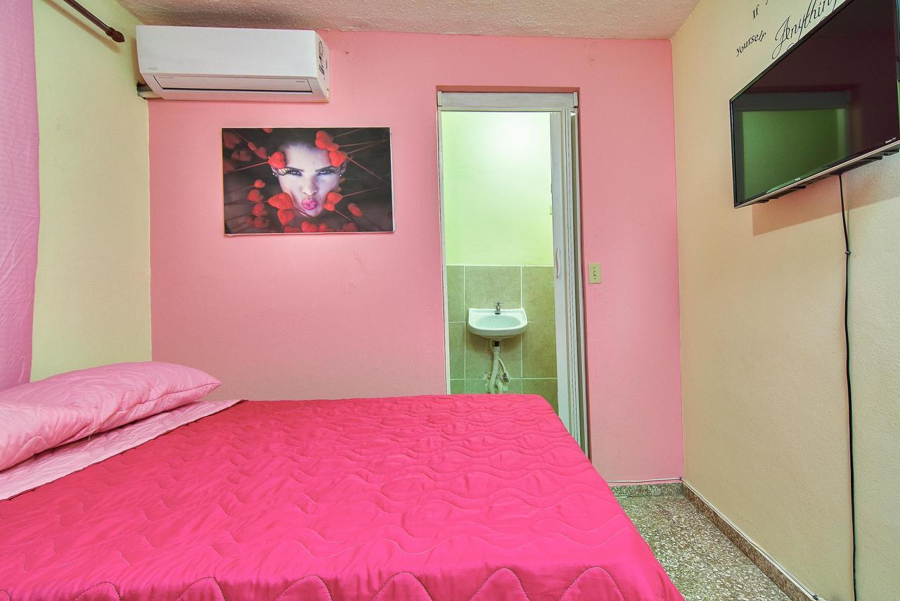 Queen of Hearts Apartahotel Santo Domingo Buitenkant foto