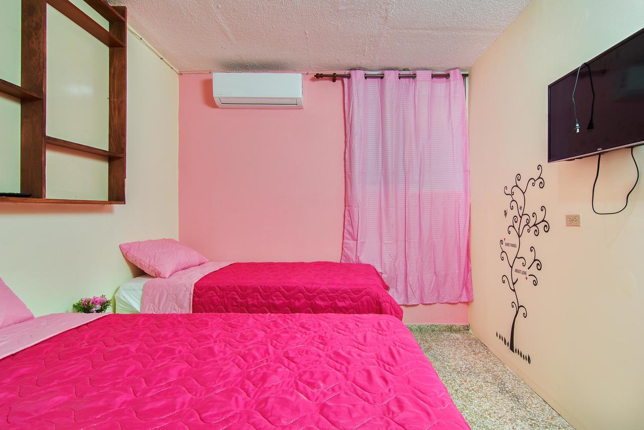 Queen of Hearts Apartahotel Santo Domingo Buitenkant foto