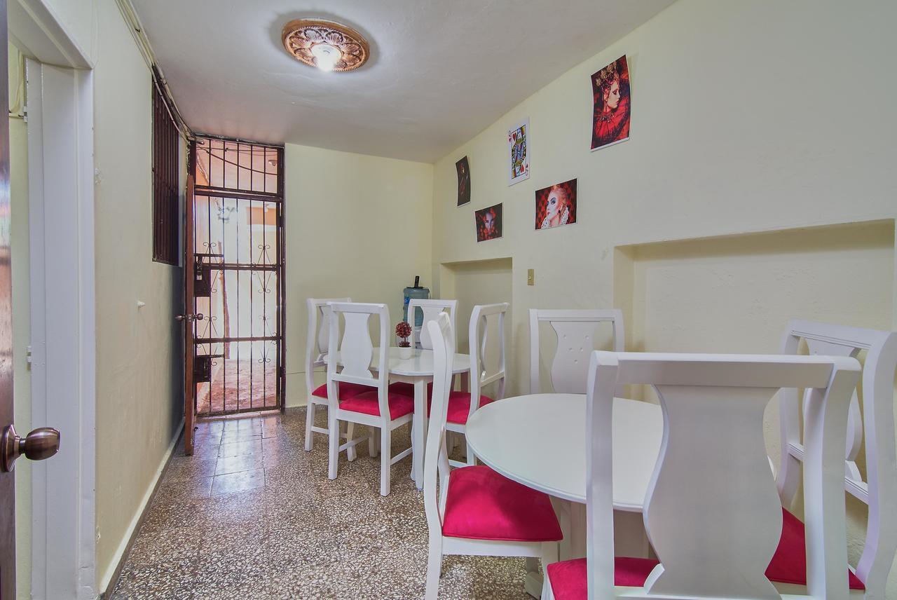 Queen of Hearts Apartahotel Santo Domingo Buitenkant foto